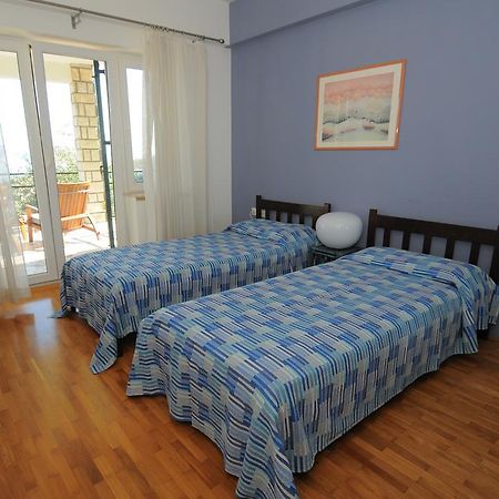 Apartment Kisic 3 Icici Bagian luar foto